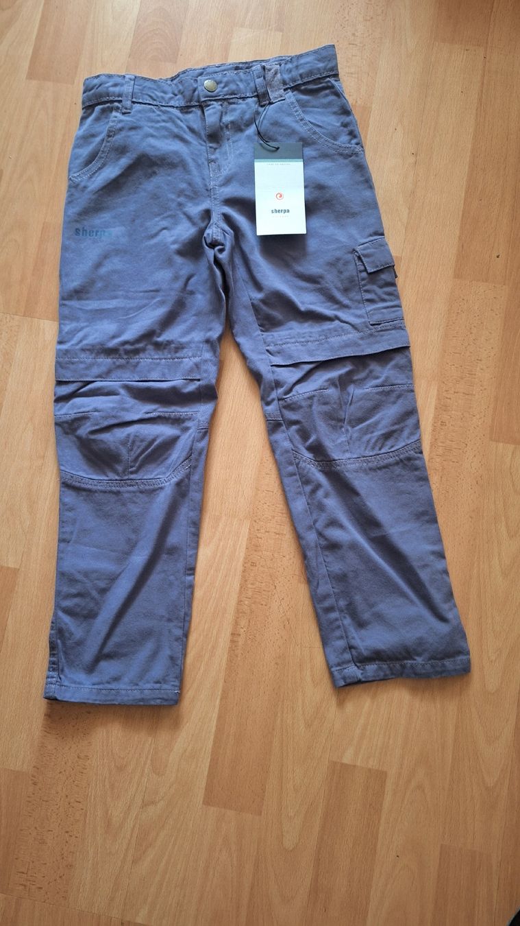 Pantaloni: Pantalon cargo enfant, Taille 122/128 neuf – Nuovo e nell'imballaggio originale da Neuchâtel venduto da Kebah