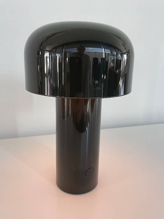 Flos Lampade: aufladbare Tischleuchte Belhop Flos – Nuovo (secondo la descrizione) da Auw venduto da Sappelt