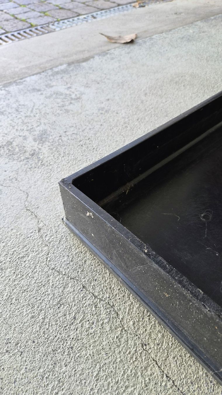Rivestimenti per pavimenti: Hartplastik Boden Kleintier Stall – Usato da Schindellegi venduto da Beat_12 1