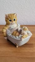 Deko Katzenfigur in Badewanne mit Maus,  H 18cm/L 22cm