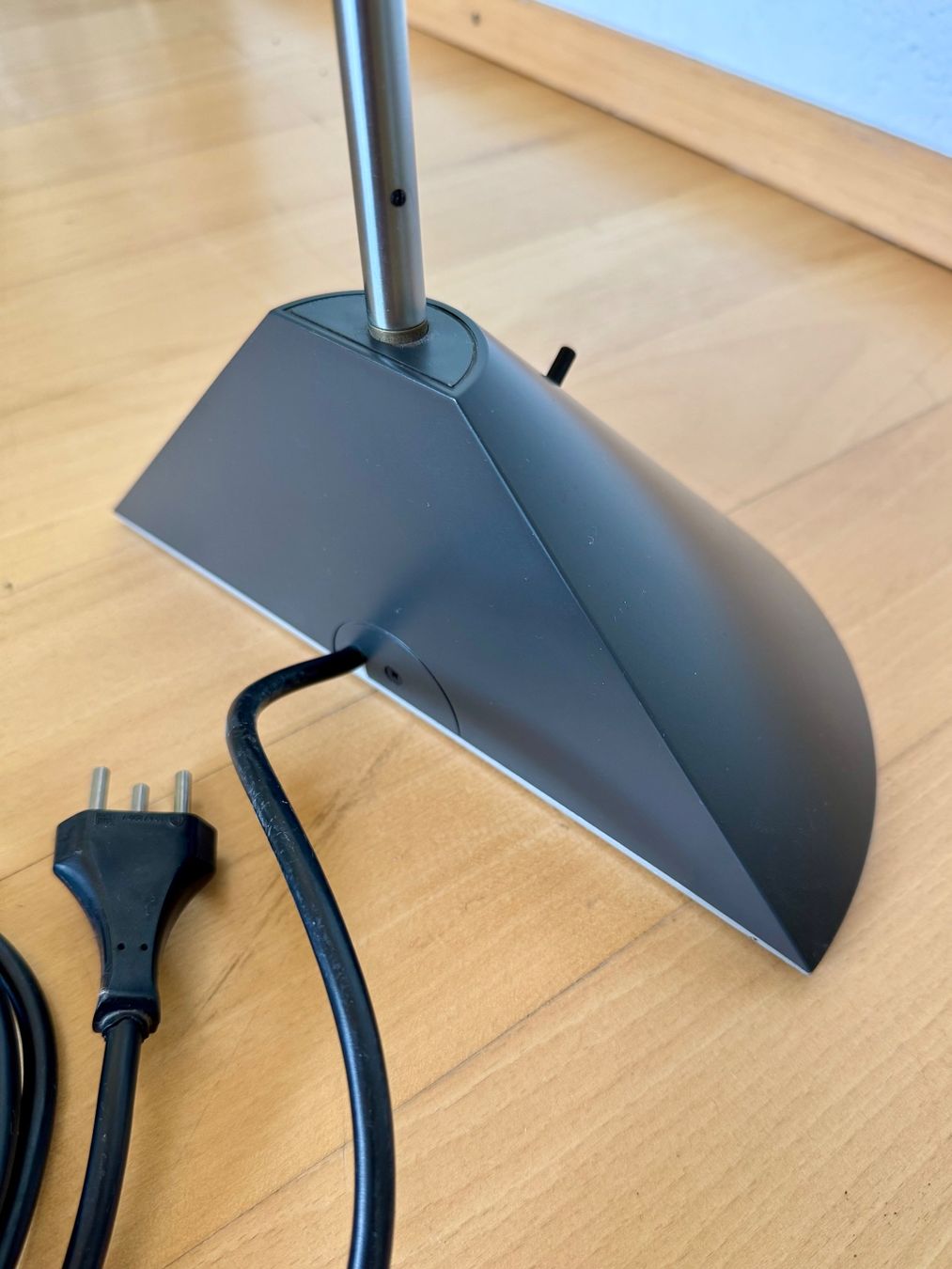 Lampade: Porsche Design Tischleuchte – Usato da Kilchberg ZH venduto da Le_Vasseur 4