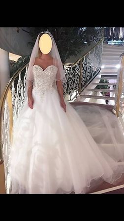Brautkleid mit Schleier - neu & ungetragen - Hochzeit