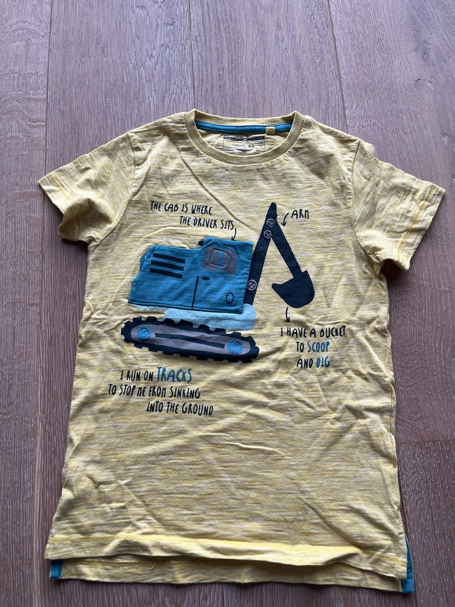 Next Camicie, T-shirt & Polo: T-Shirt Next Grösse 122 – Usato da Aarburg venduto da cha_6t8j