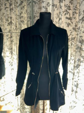 JACKE SCHWARZ