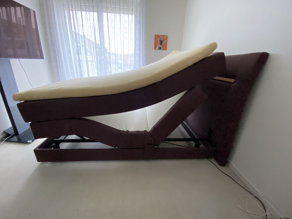 Letti: Boxspringbett mit Elektromotor – Nuovo (secondo la descrizione) da Dietikon venduto da dindin01 3