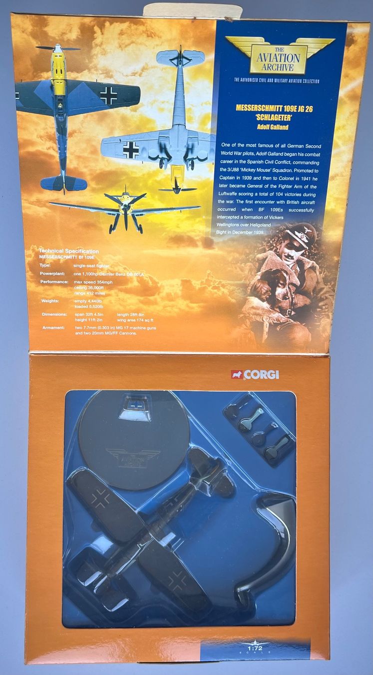 Corgi Toys Kit di modellismo & Modellini statici: Corgi 49202 Messerschmitt 109E JG26 "Schlageter" – Nuovo e nell'imballaggio originale da Laufen venduto da ric_9vmm 2
