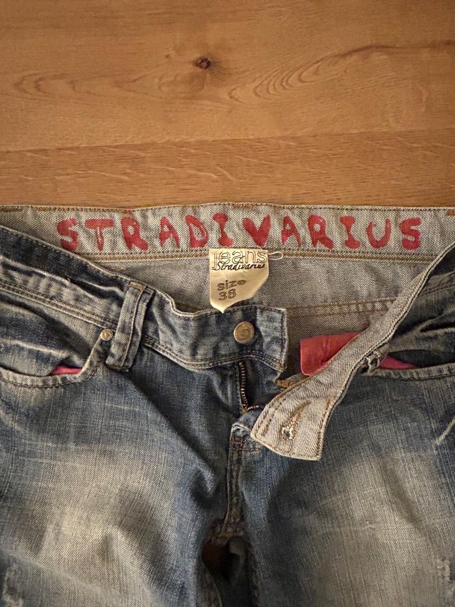 Stradivarius Jeans: Schöne Stradivarius Jeans – D'occasion à Jona par HappyHappyHappyHappy 1