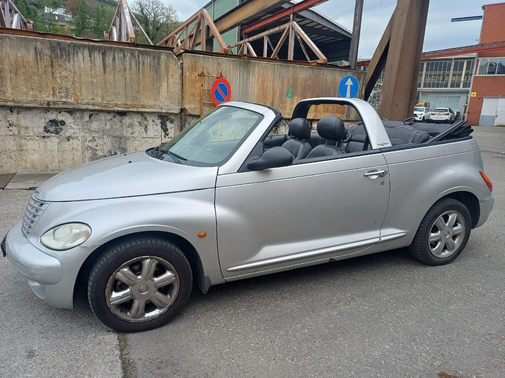 Chrysler Autos: Chrysler PT Cabrio 2.4, Automatik,  – Gebraucht aus Neuenhof von Sirenaca