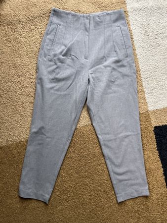 Pantalon Zara Gris, Taille M, Coupe Élégante et Moderne