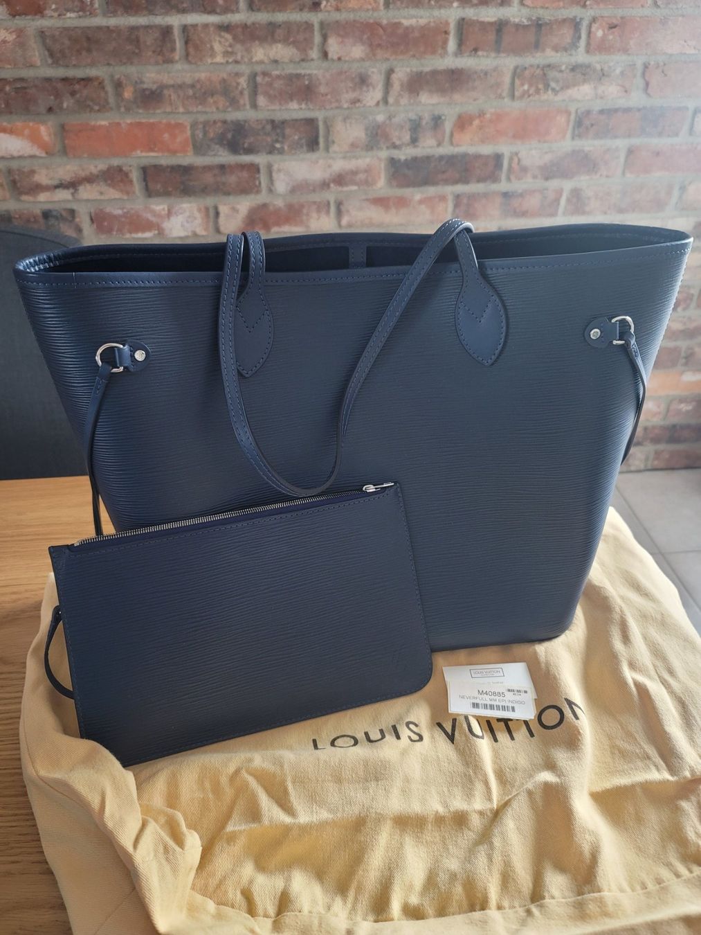 Louis Vuitton Borse da donna: Louis Vuitton Neverfull Epi Indigo – Usato da Neuendorf venduto da fiestashorty84