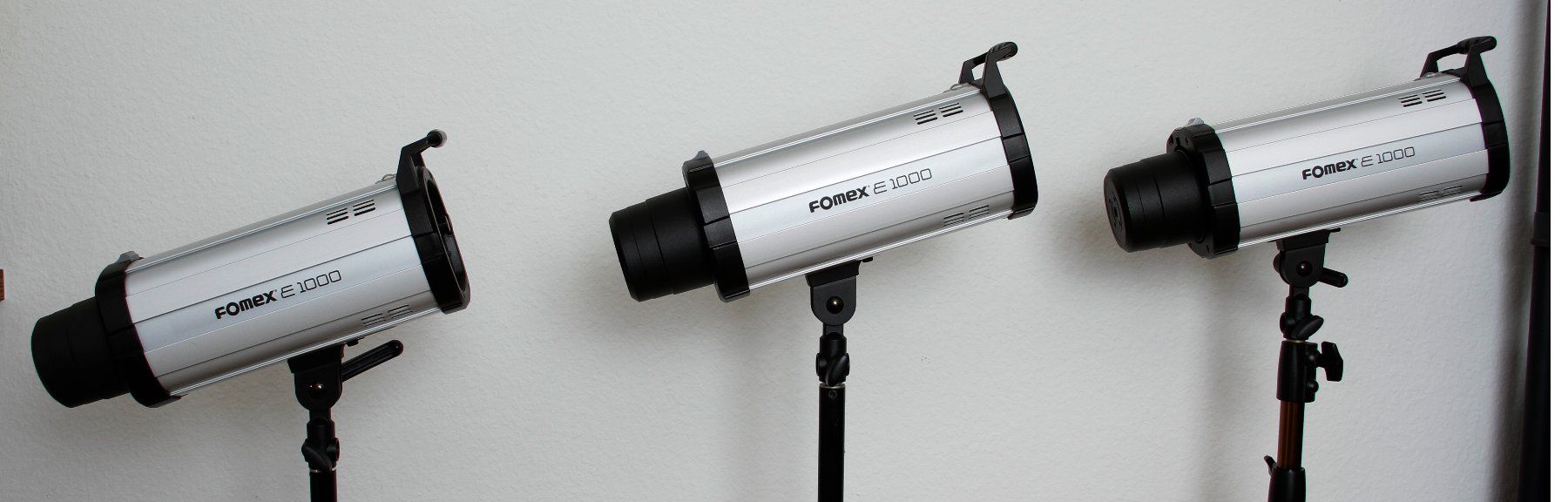 Flash: 3 Studioblitze Fomex E1000 – Usato da Bülach venduto da airbone