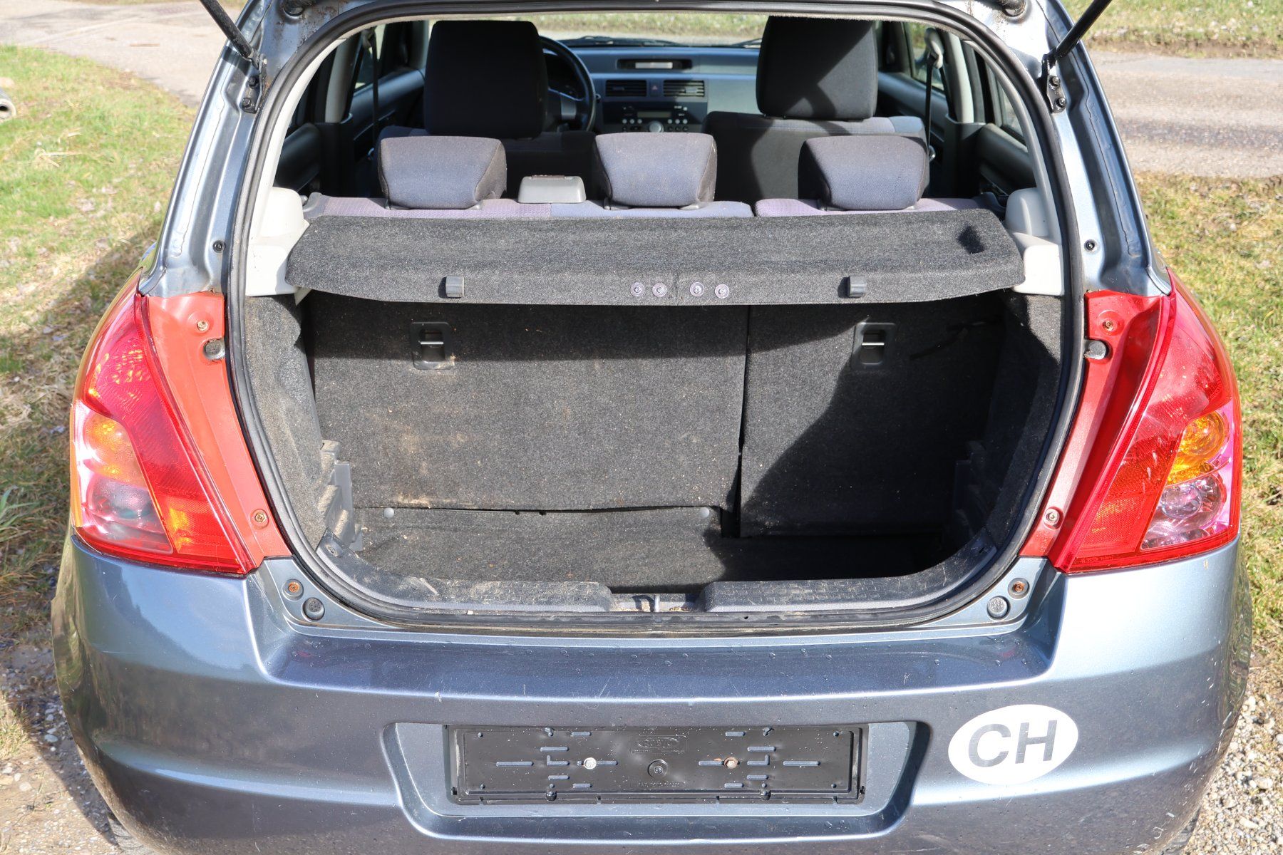 Suzuki Autos: Suzuki Swift 1.3i 4x4 – D'occasion à Huttwil par gropsuhu 6