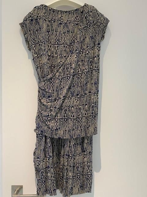 Hugo Boss Kleider: petite robe en coton et élastance de Hugo Boss T.34 – Neu (gemäss Beschreibung) aus St-Aubin-Sauges von Juliezan 2