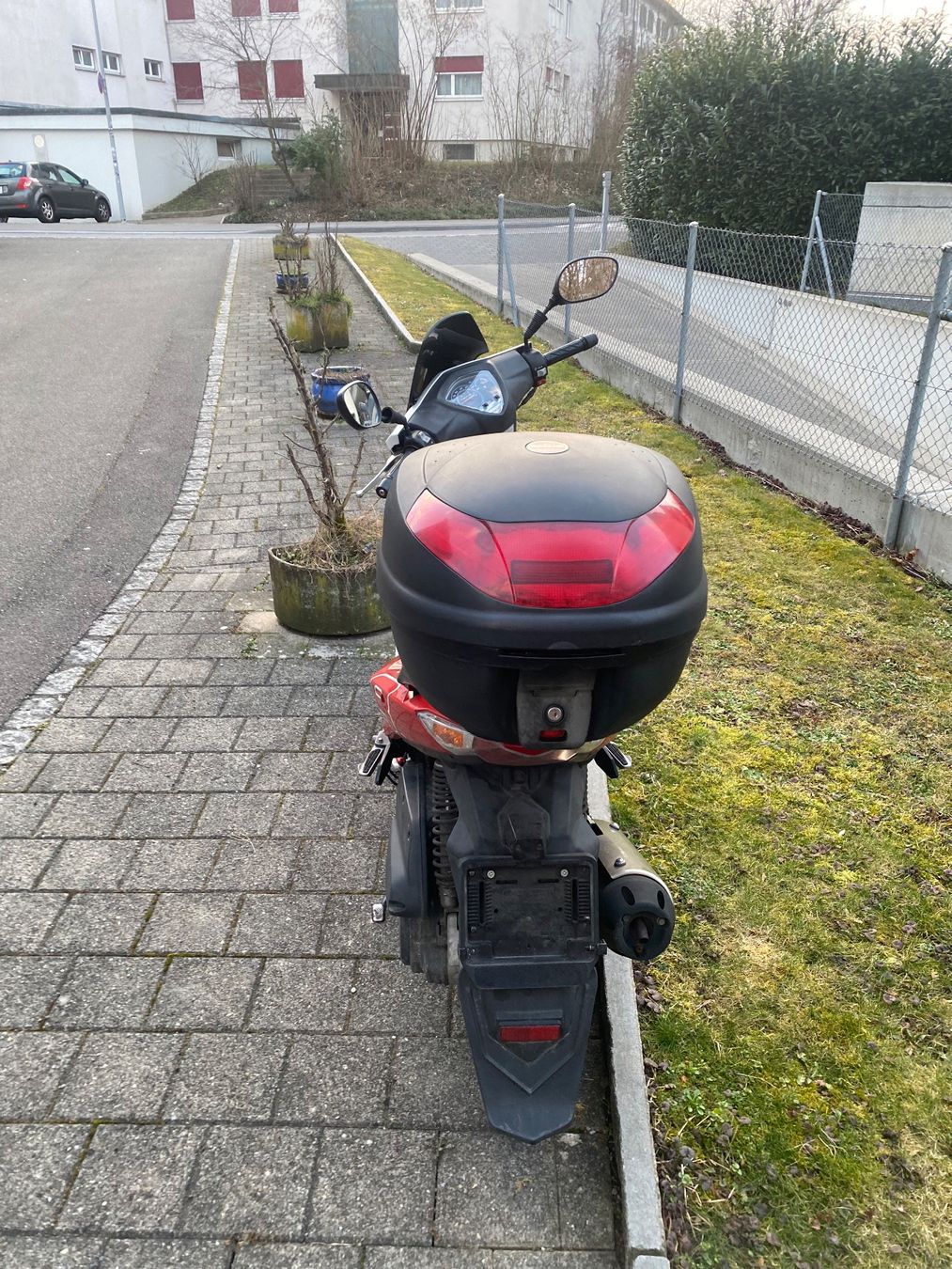 Kymco Scooter: Kymco Agility 50 Roller mit Topcase – Usato da Fahrweid venduto da mcm_glx2 4