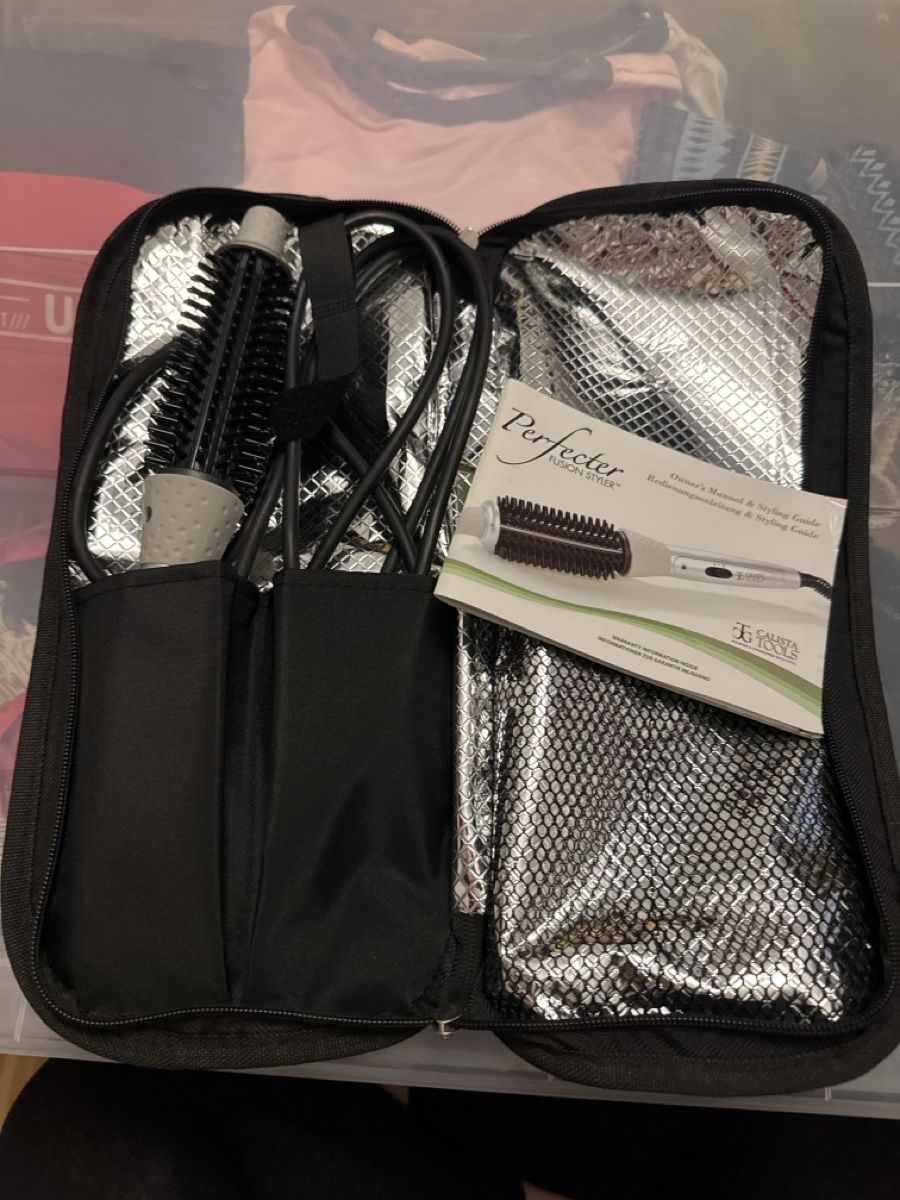 Lockenstäbe & Haarglätter: Haarstyling Gerät – Neu (gemäss Beschreibung) aus Wald ZH von evelyne.street