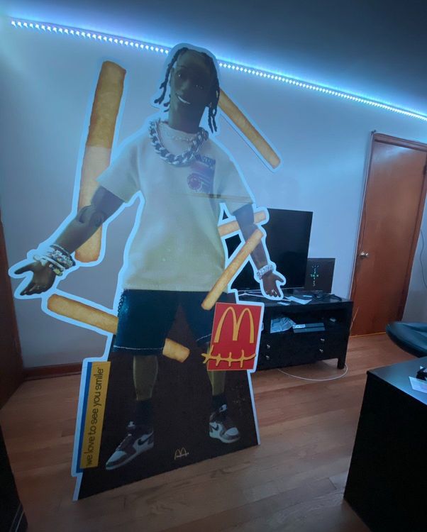 Travis Scott x McDonalds Action Figure Life-Size Cutout | Kaufen ...