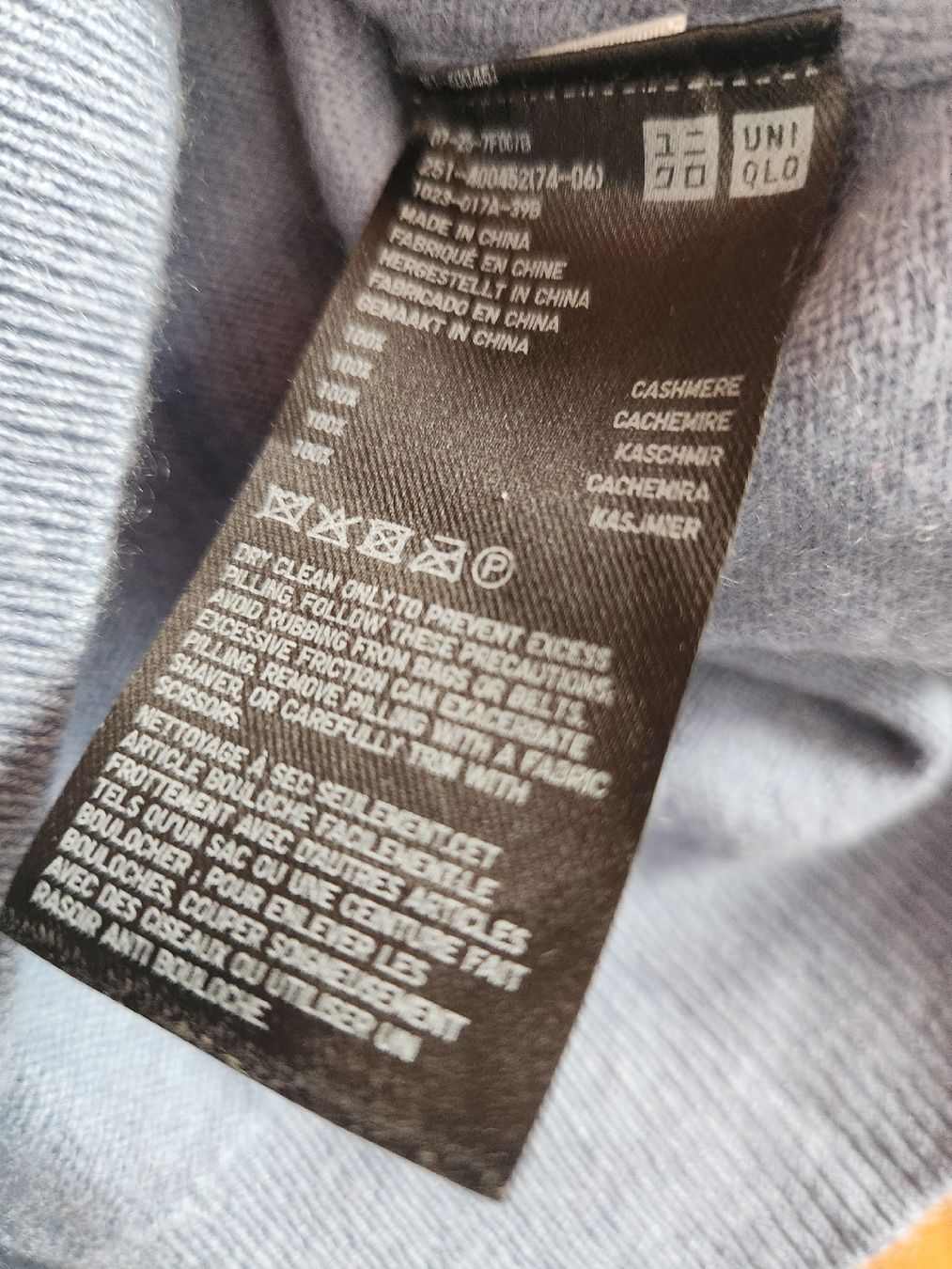 Maglioni & Felpe: Pull Uniqlo en cachemire bleu taille M  – Usato da Niedergösgen venduto da Eva2410 5