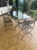 Gartentisch mit Glasplatte & 6 Eisenstühlen