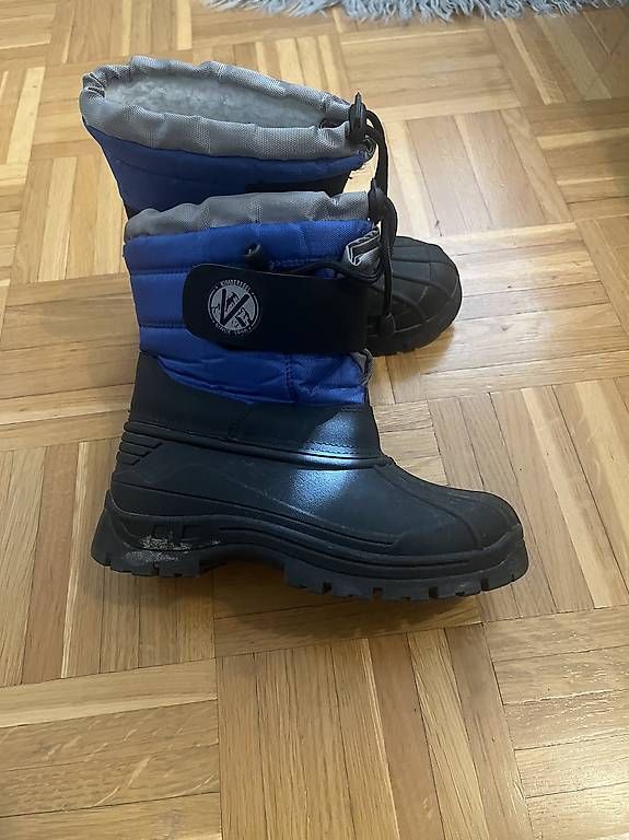 Scarpe per ragazzi: Bottes de neige 33/34 – Usato da Cugy FR venduto da mcm_c89l