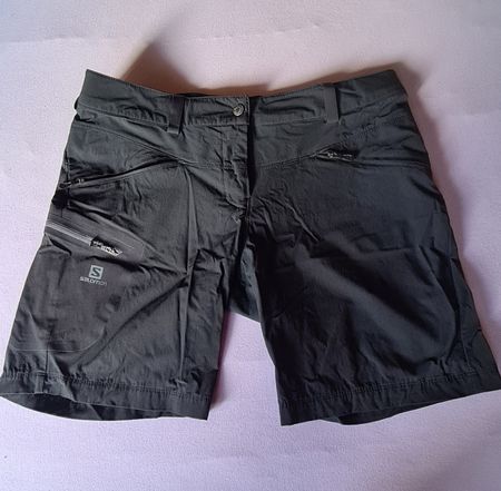 Damenhose schwarz von Salomon