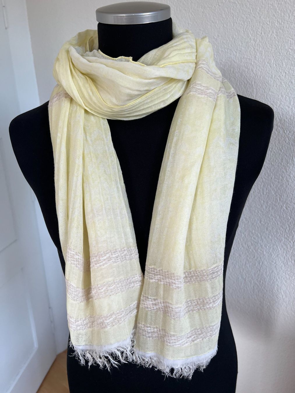 Colora Foulards, Tücher & Schals: Colora Schal, Baumwolle / Modal, Hellgelb, NEU – Neu und originalverpackt aus Worb von farben20zauber 2