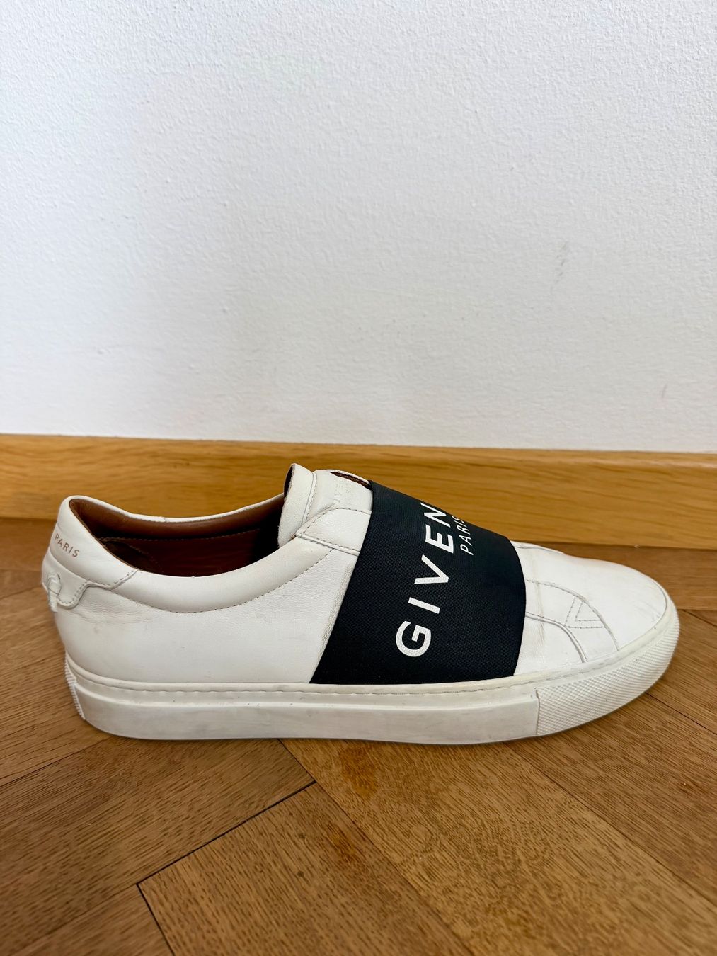 Givenchy Scarpe da uomo: Givenchy Sneakers - come nuove - Taglia 41 – Usato da Lugano venduto da can_xdd8
