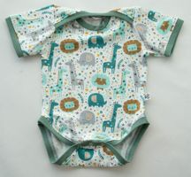 Süsser Body mit Tieren/Löwen/Elefant/Giraffen - Gr.62/68 NEU