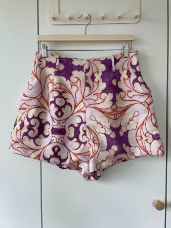 Dream Catcher Shorts – Sommerliches Ornament-Muster (Gr. 40)