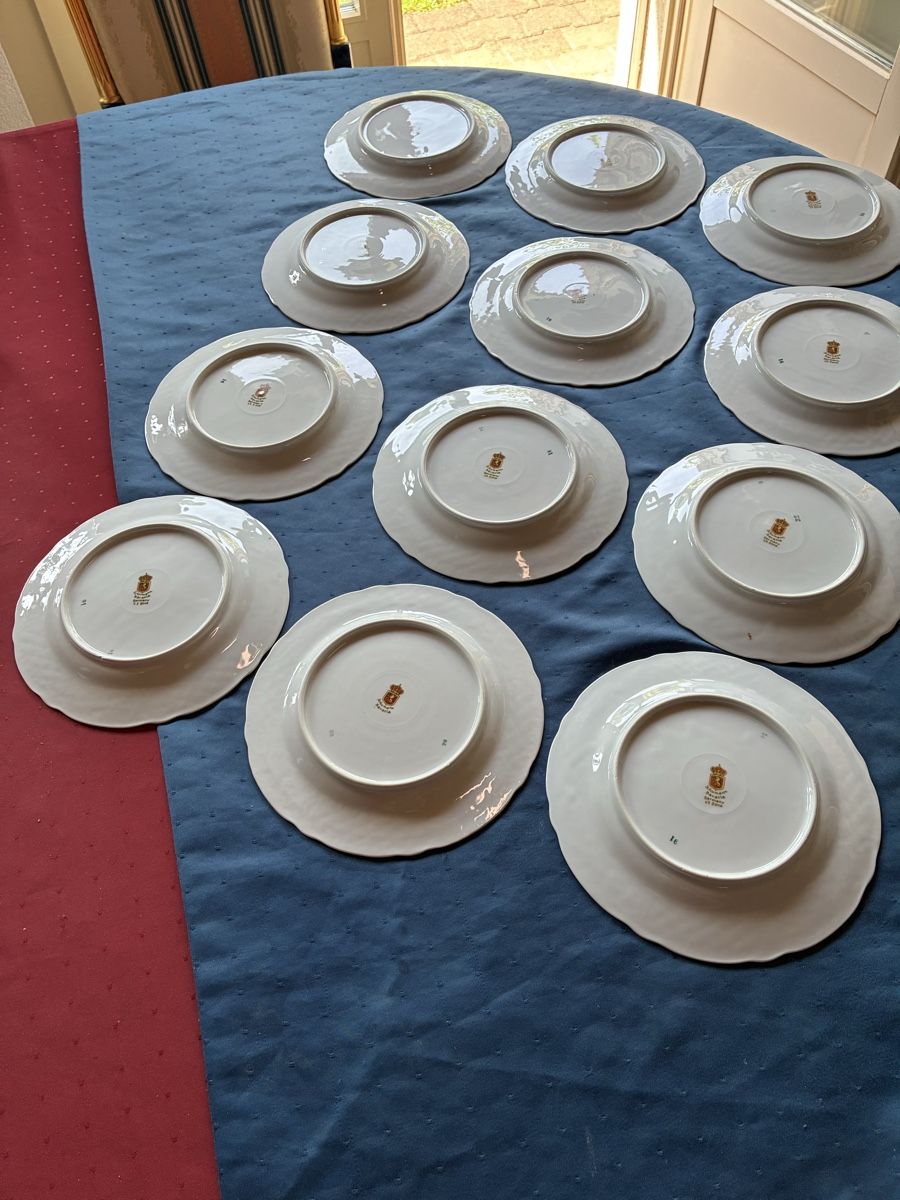 Set di piatti: Schumann Korbschale + 12 Dessertteller mit Blumendecor  – Usato da Dornach venduto da Rosengarten 6