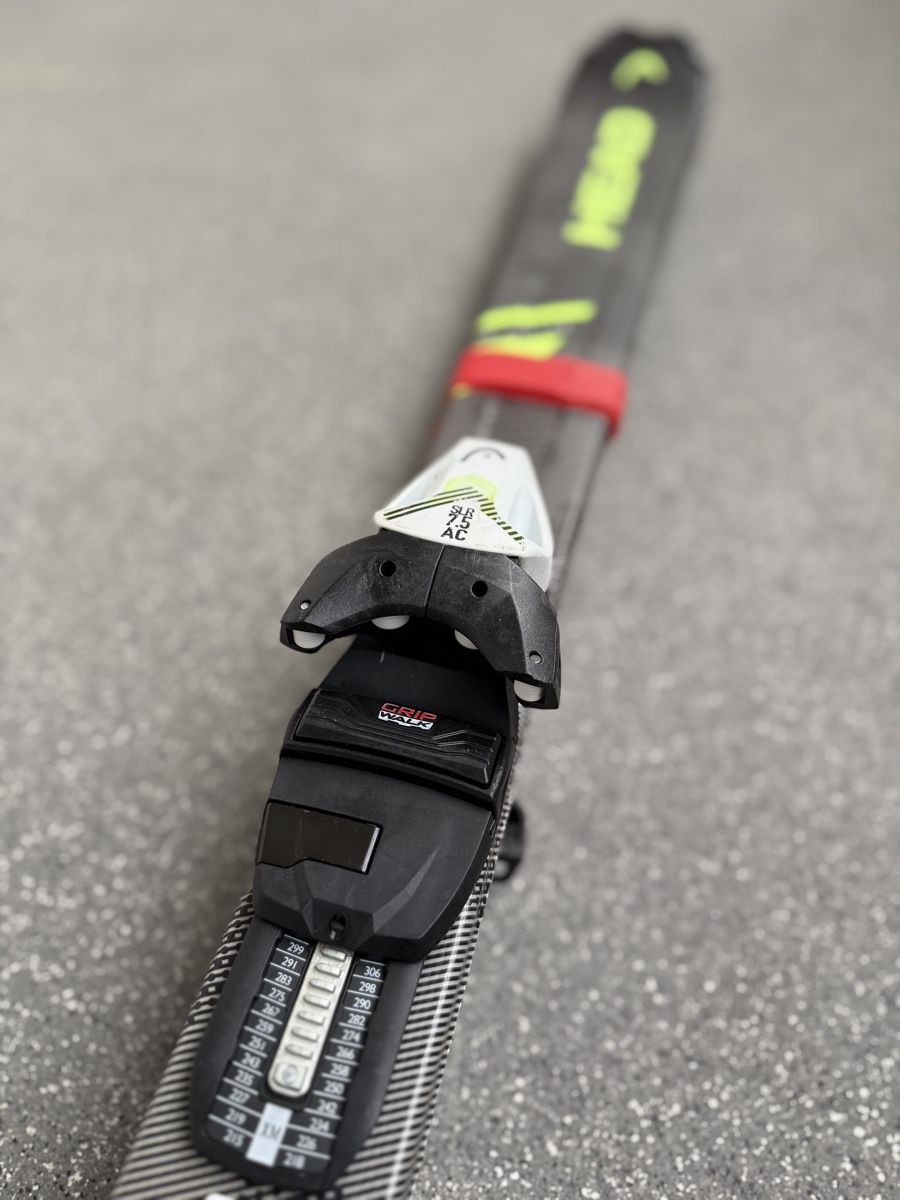 Head Skis: Ski Head garçon 137 cm – Gebraucht aus Genève von Geminiout 1