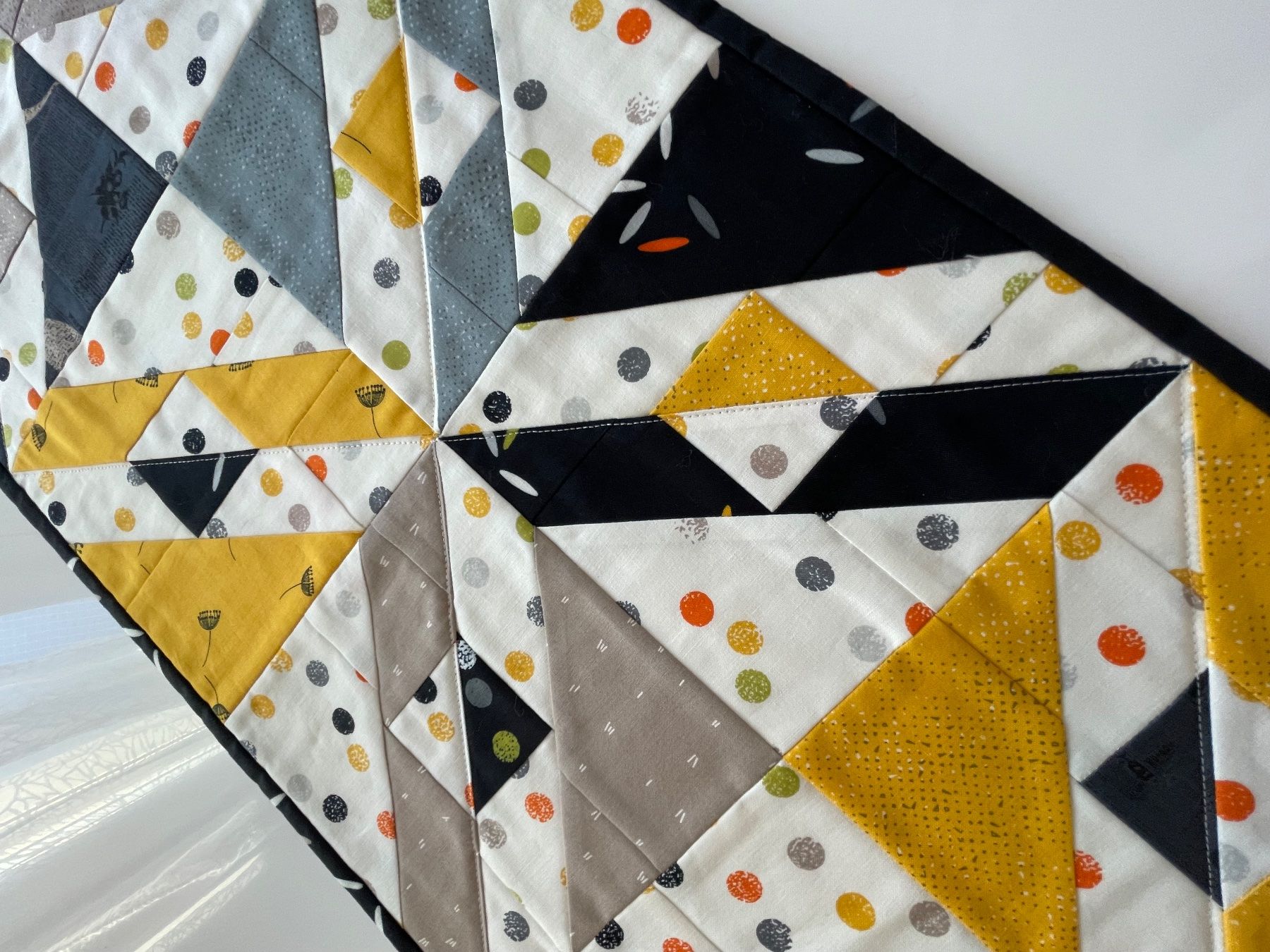 Tessuti: Quilt Chemin de table patchwork, fait main, automne élégant – Nuovo (secondo la descrizione) da La Chaux-de-Fonds venduto da NathalieM07 1