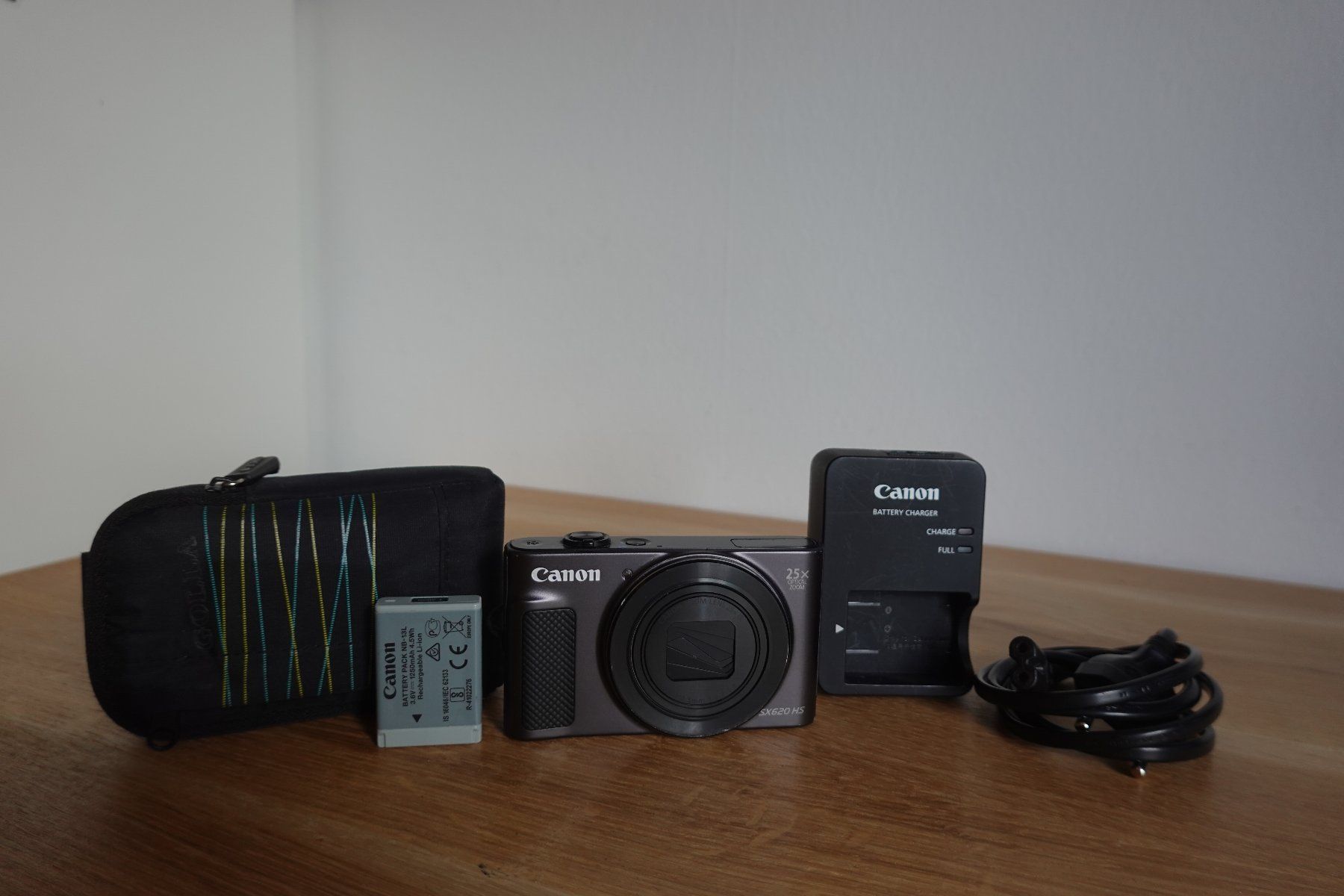 Canon Fotocamera: Canon Powershot SX620 HS - Grau/Schwarz – Nuovo (secondo la descrizione) da Fribourg venduto da mar_9vlt 2