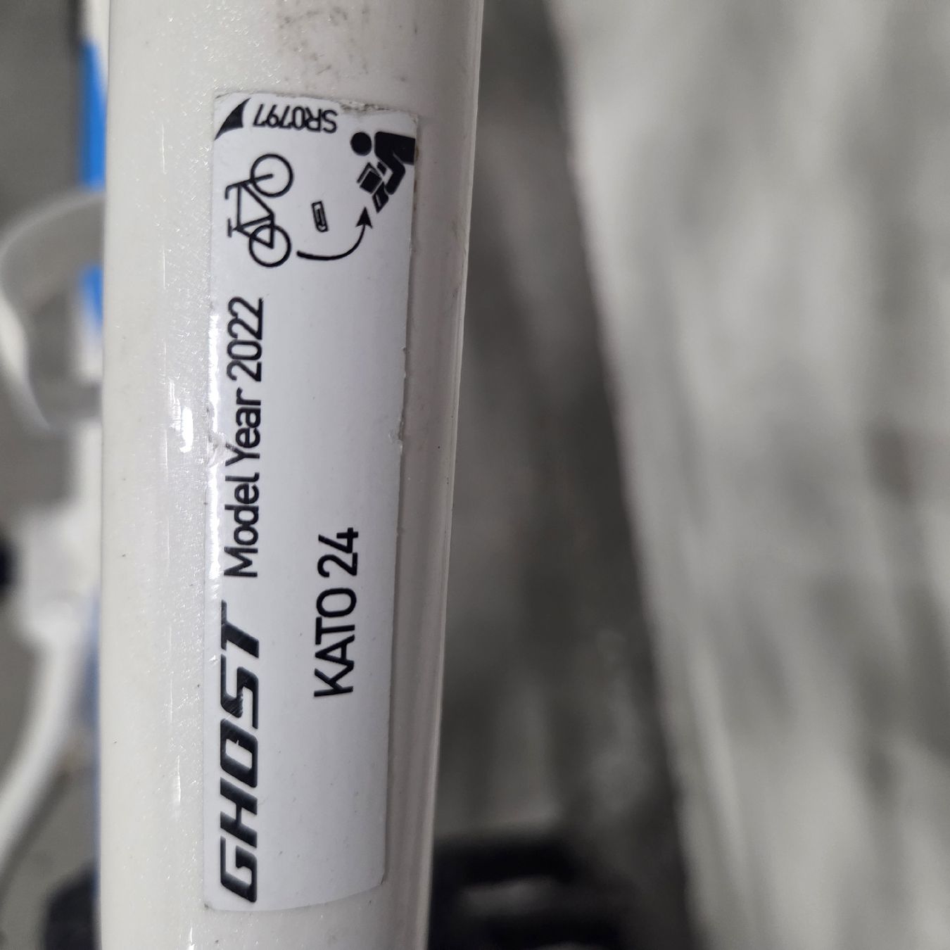 Ghost Biciclette: Kindervelo Ghost Kato 24 Full Party – Usato da Rotkreuz venduto da Brand_new_user 1