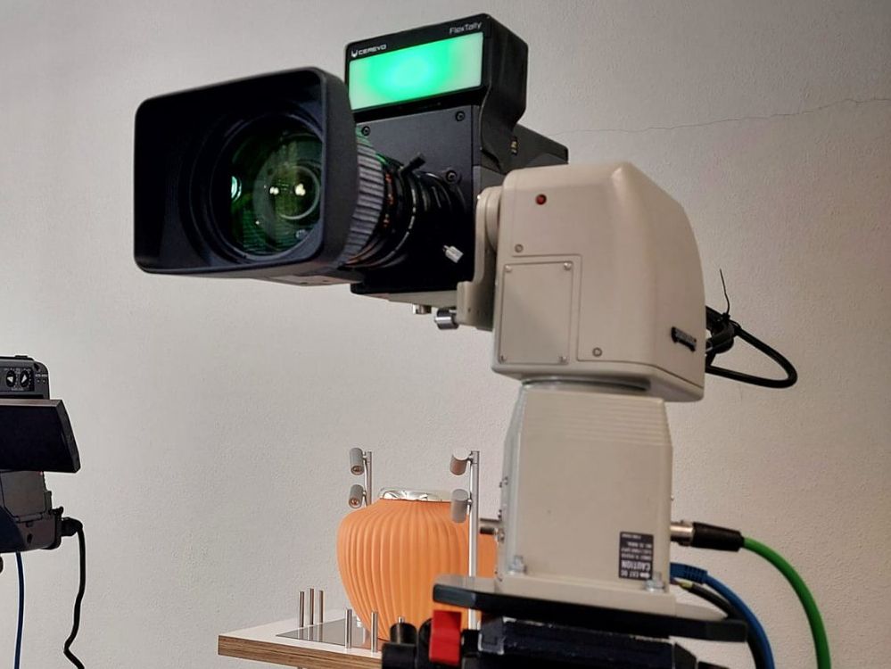 Panasonic Videocamere: Panasonic AK-HC1500 Multi format HD camera mit Roboterkopf – Usato da Rheineck venduto da FMPTV 1