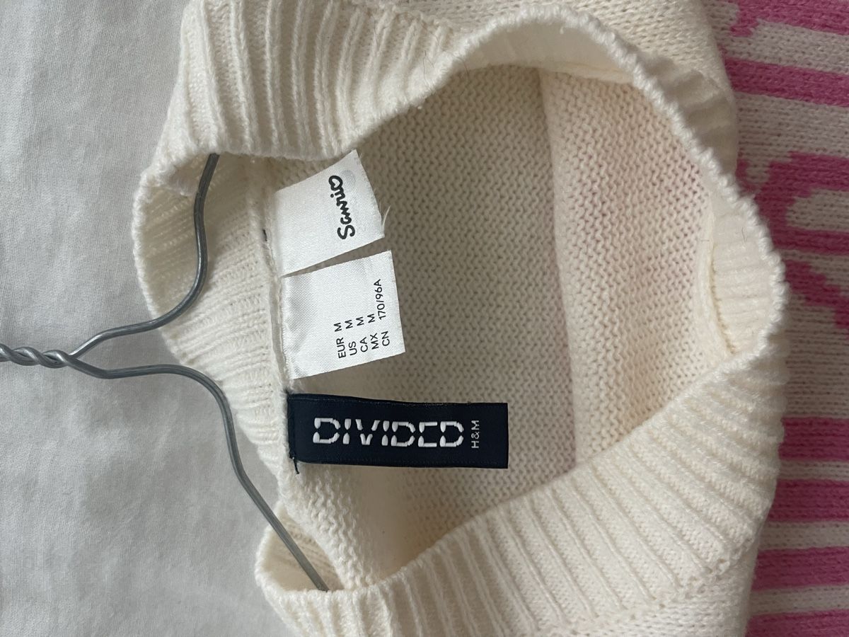 H&M Pullover & Sweatshirts: Hello Kitty Sanrio KnitPullover H&M Divided White Pink Size  – Gebraucht aus Zürich von kat_zmy9 2