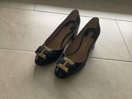FERRAGAMO Pumps