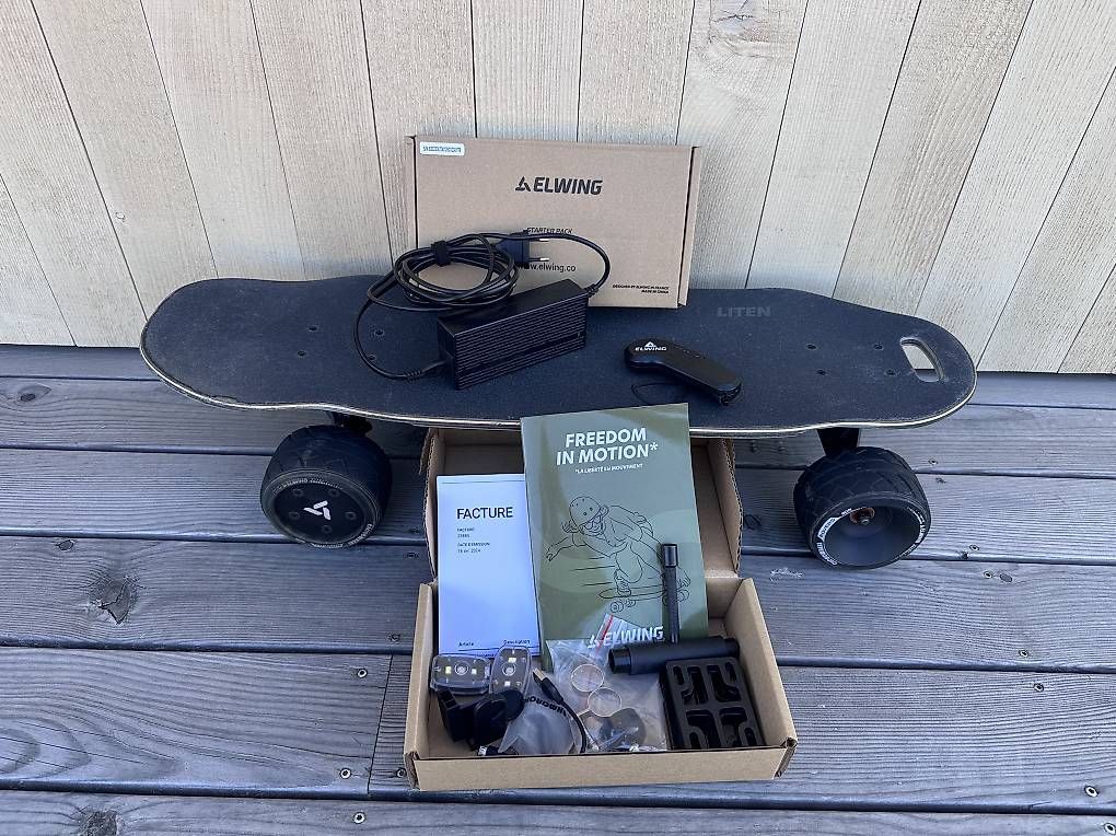 Skateboards: Stake electrique Elwing + Cloudwheels – D'occasion à Lausanne par operalausanne