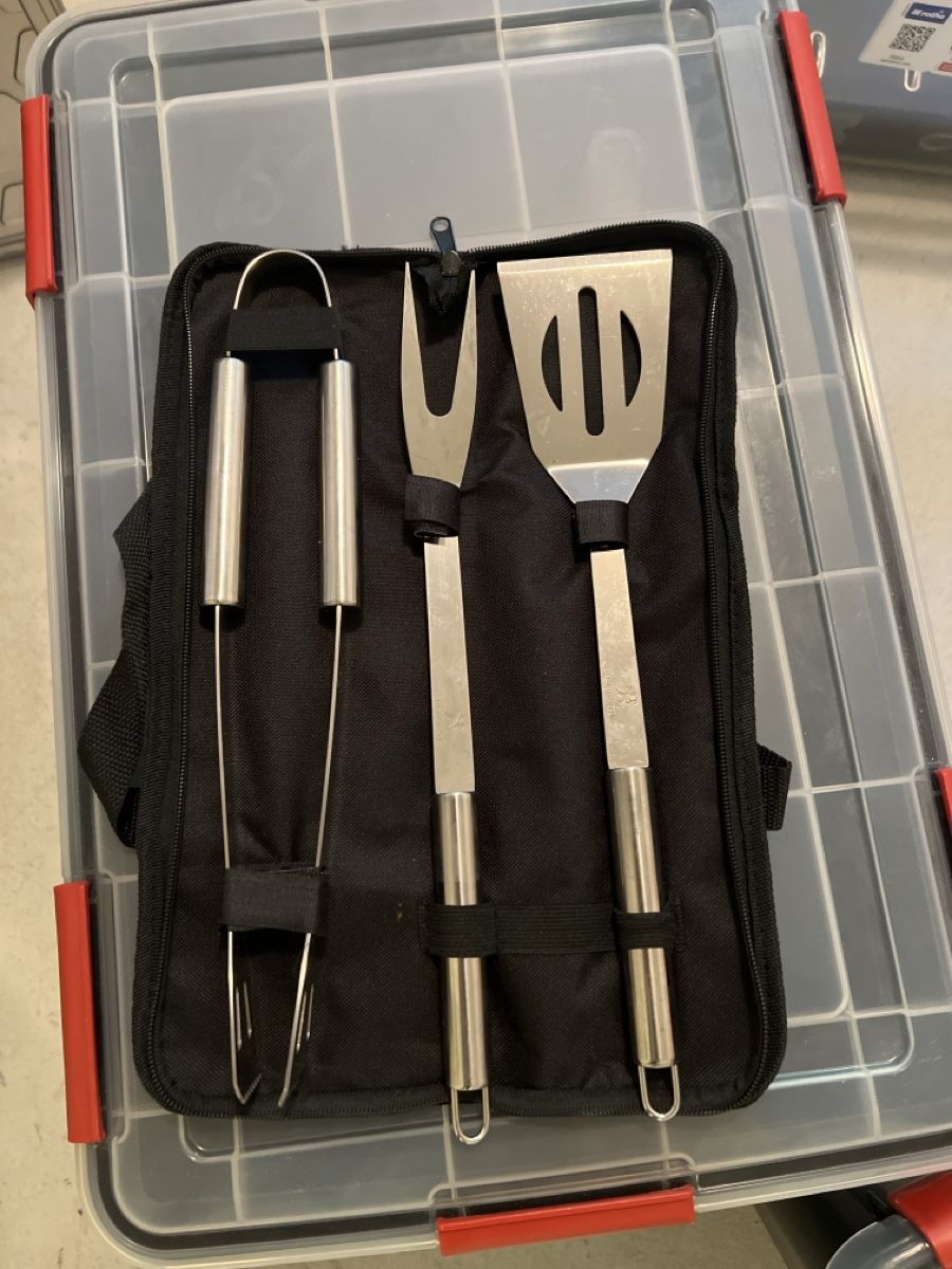 Couverts: Grillset – Neuf avec emballage d'origine à Uzwil par sab_nhc7