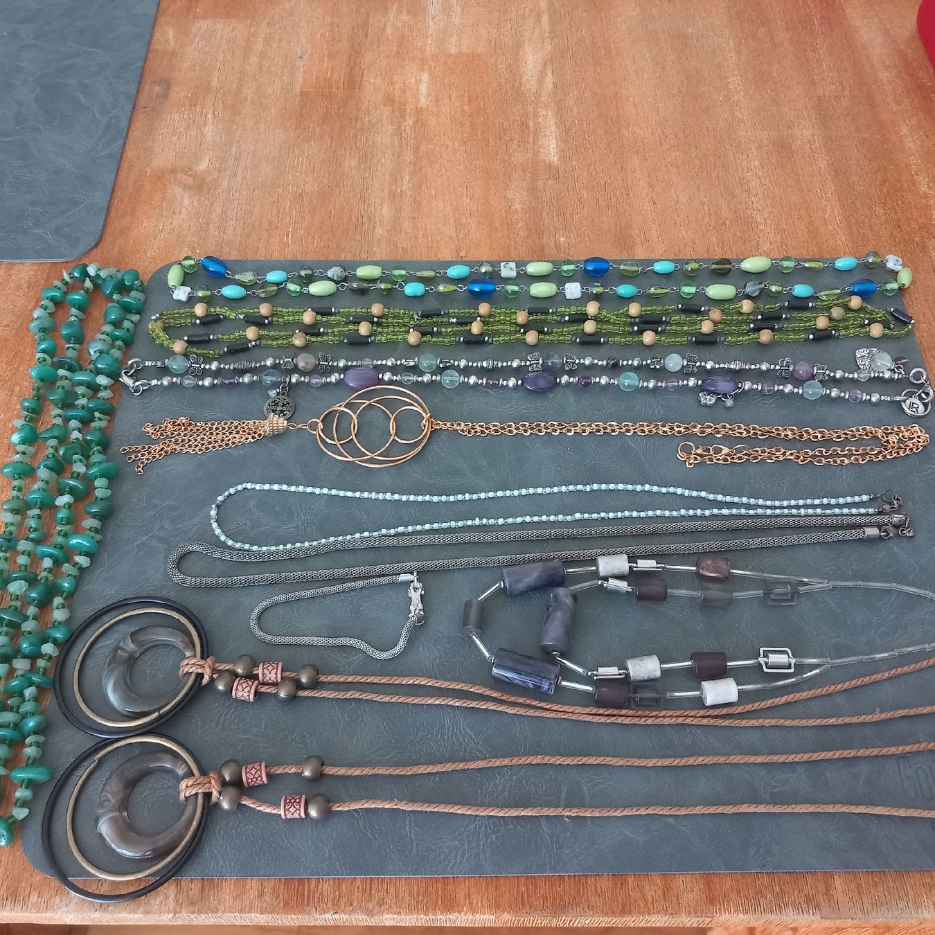 Altri gioielli: Konvolut: Mode Schmuck Halsketten – Usato da Aegerten venduto da gismolini