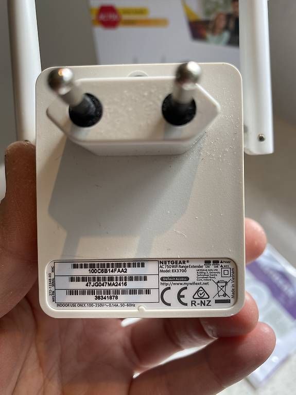 WiFi: Wifi range extender  – Usato da La Chaux-de-Fonds venduto da analucie 2