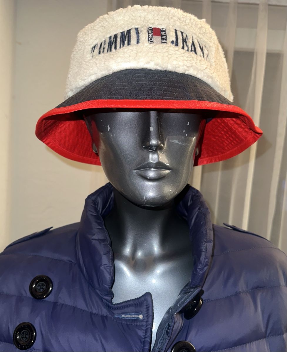 Tommy Hilfiger Copricapi, berretti & cappellini: TOMMY HILFIGER HUT NEU – Nuovo e nell'imballaggio originale da Unteraegeri venduto da MH203