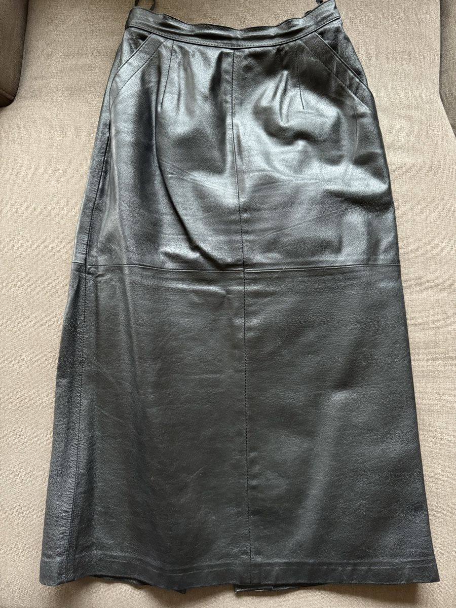 Gonne: Schwarzer Lederrock Gr. 36, echtes Leder, Vintage – Nuovo (secondo la descrizione) da Küttigen venduto da B-Man