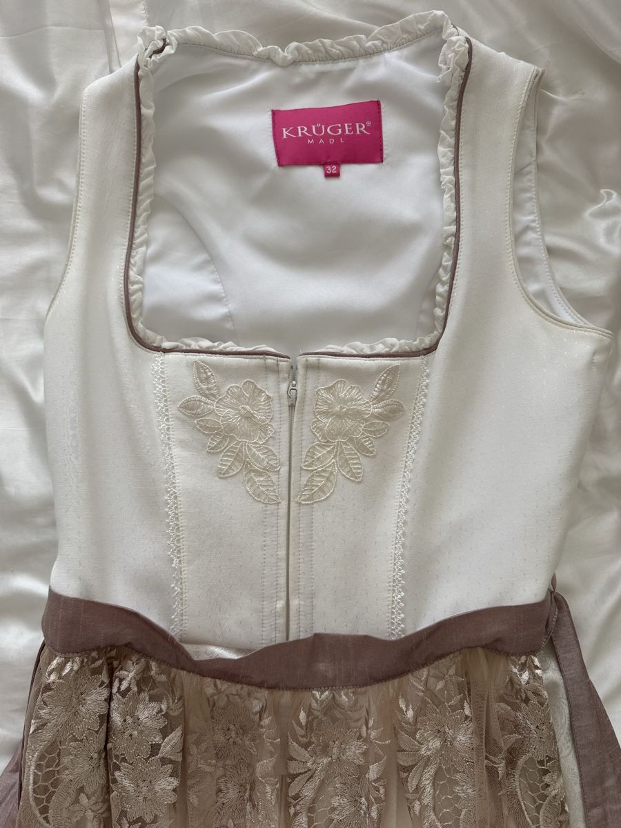 Krüger Robes: Krüger Dirndl – D'occasion à egerkingen par cin_vqn7 2