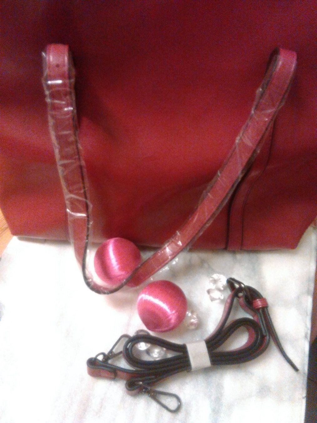 Sacs femmes: HANDTASCHEN;;ECHTES LEDER;ROT FARBE – Neuf (Voir description) à Basel par bijoutrie_4 3