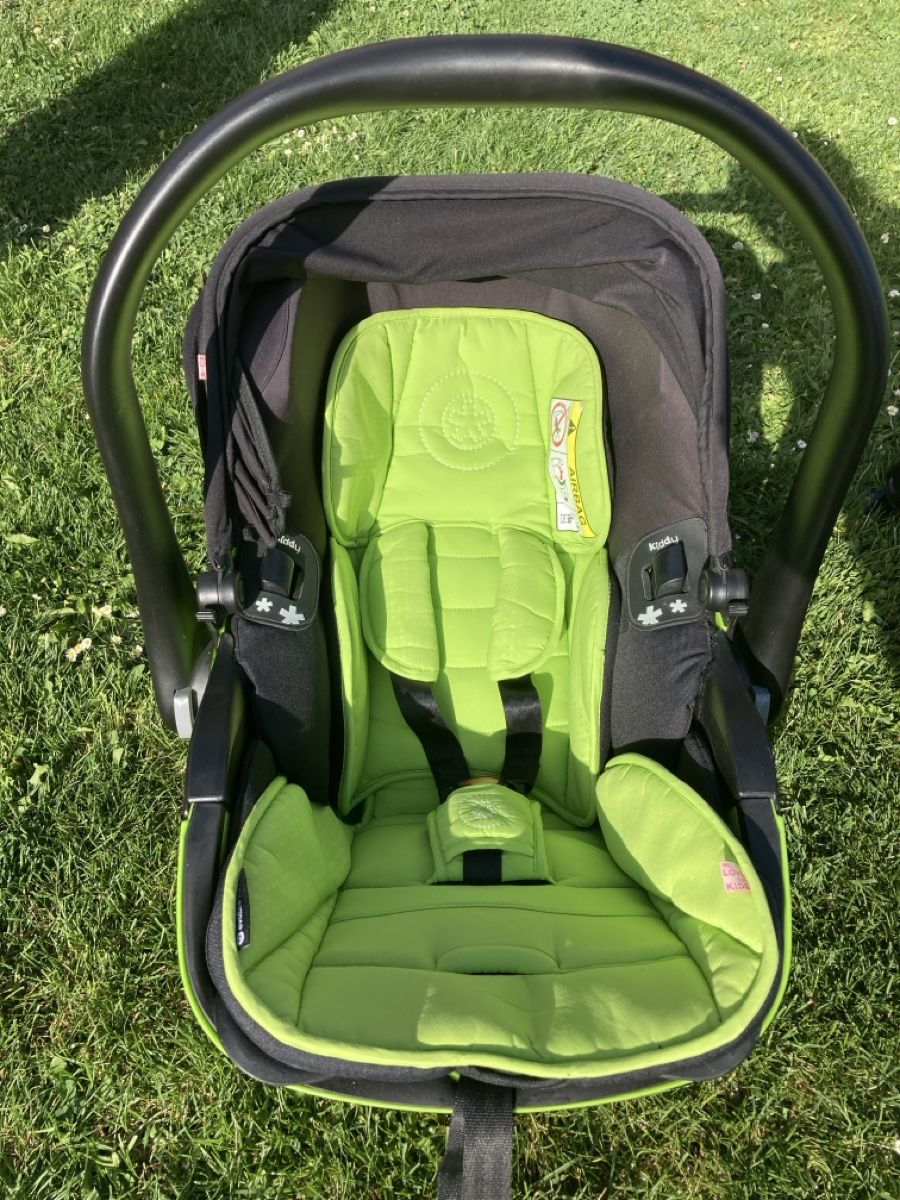 Kiddy Seggiolini per auto: Kiddy Evoluna i-Size 2 Autositz mit Isofix-Base Top! – Usato da Oberohringen venduto da Quartararo20