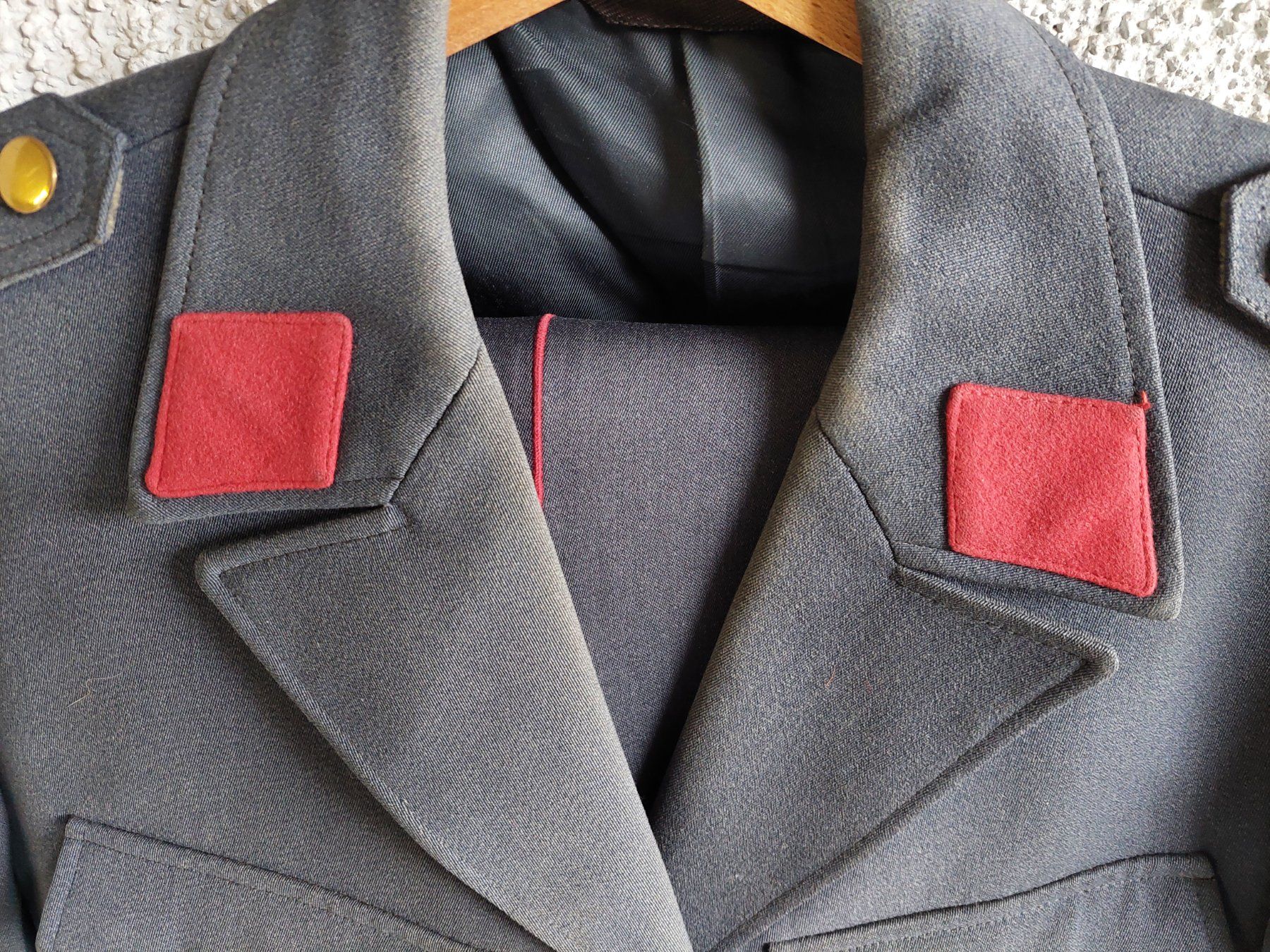 Uniformi: Alte Polzei-Uniform Gemeindepolizei Horgen – Usato da Obfelden venduto da Foto_Bild_Kunst_Buch 2