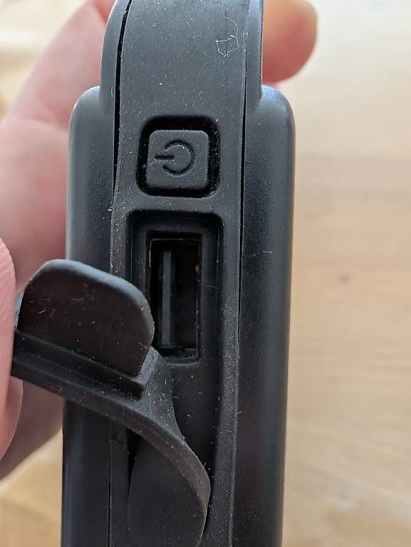 Caricabatterie: Dörr SC-20000 Solar Powerbank – Usato da Brüttisellen venduto da LouBeks 2