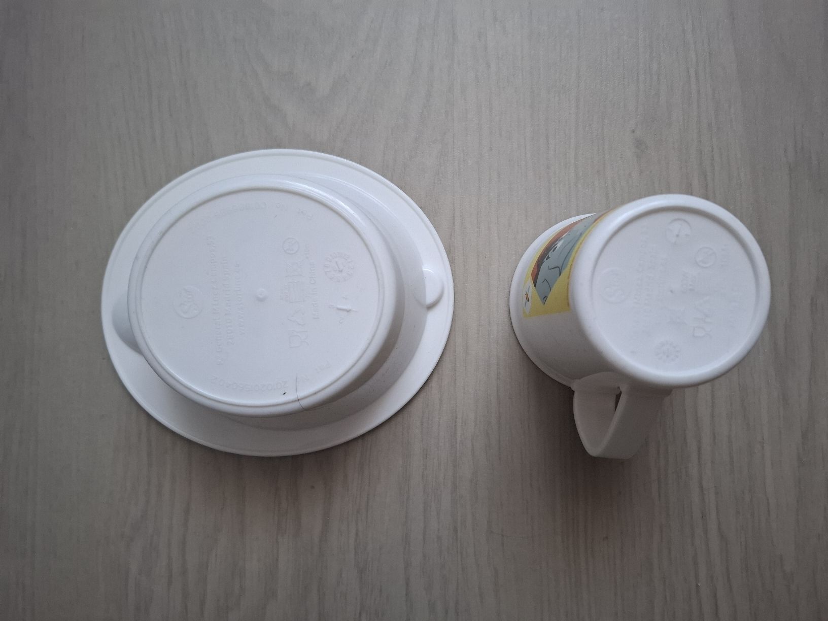 Disney Piatti: Kinderteller und Tasse Winnie Pooh – Usato da Basel venduto da Svidovic 3
