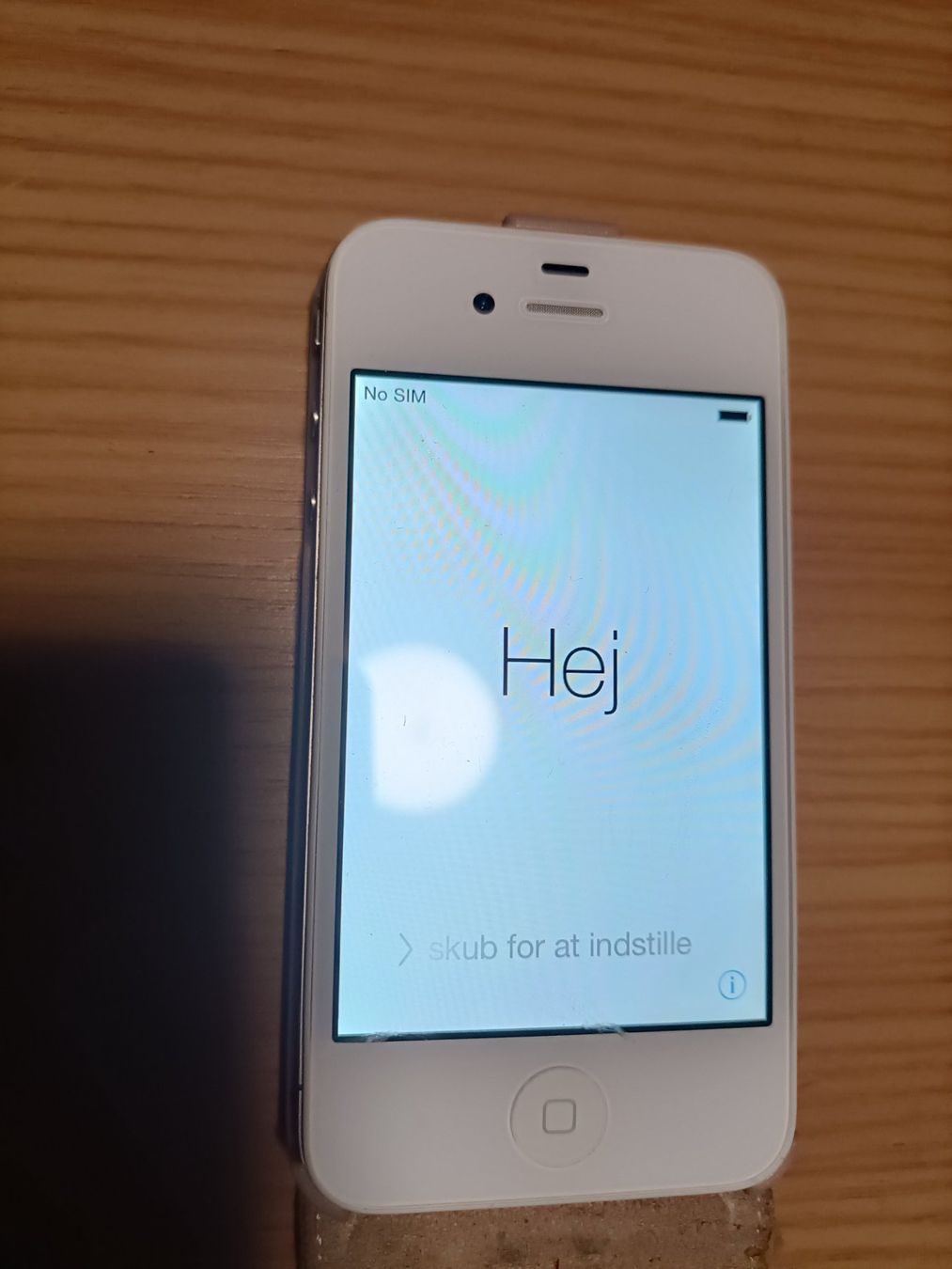 Apple Telefoni cellulari / Smartphones: Weisses iPhone 4S - Inkl. Zubehör! – Usato da Schöftland venduto da Snacketti7 2