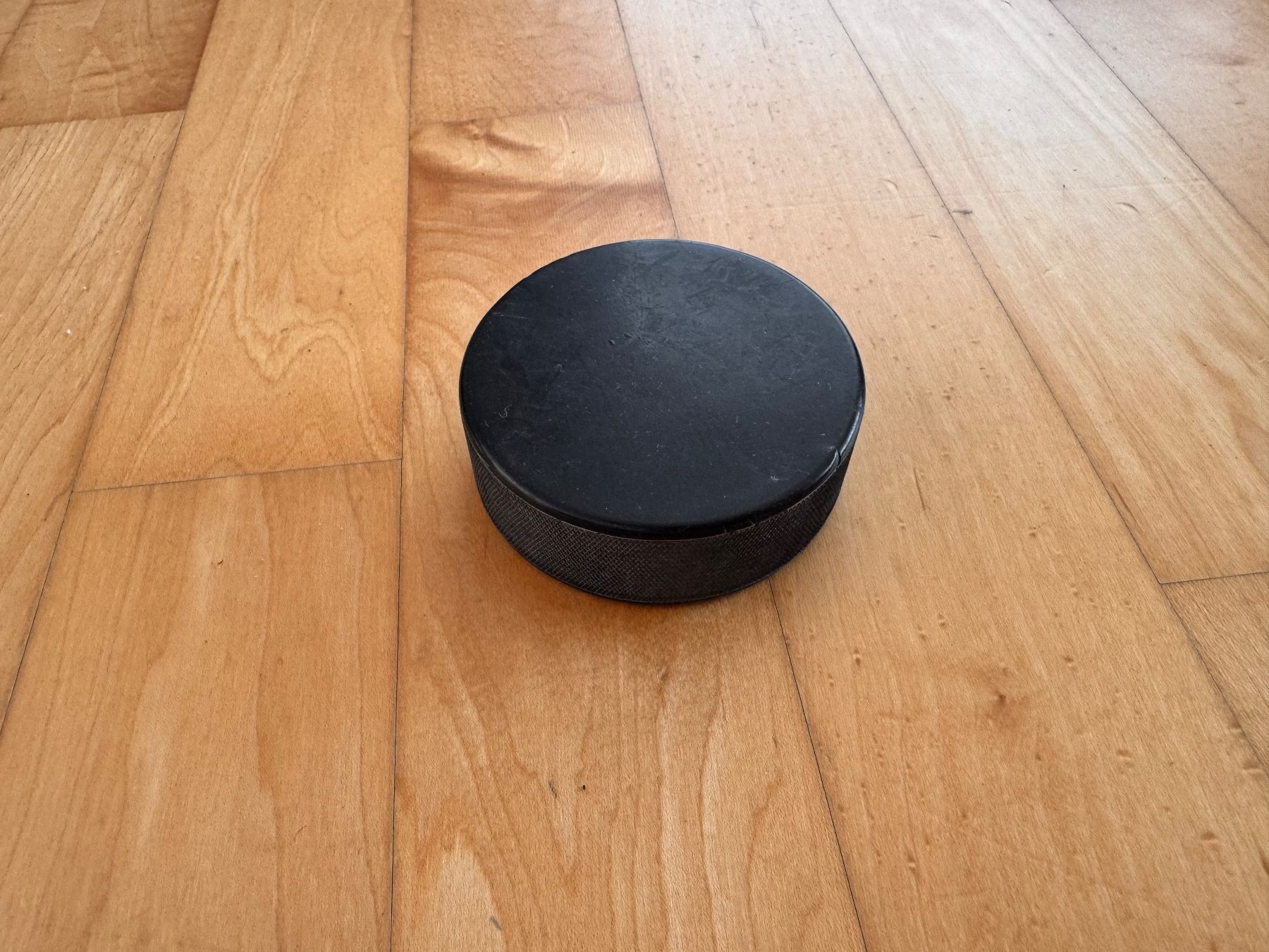Bastoni & Pale: 2 Eishockeyschläger CCM Vector V120 & Bauer 6500 inkl. Puck – Usato da Küsnacht ZH venduto da Niek_zurich 1